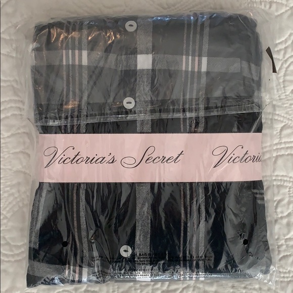 COPY - NWT Victoria’s Secret Valentines Day Pink Black PJ - Picture 4 of 7